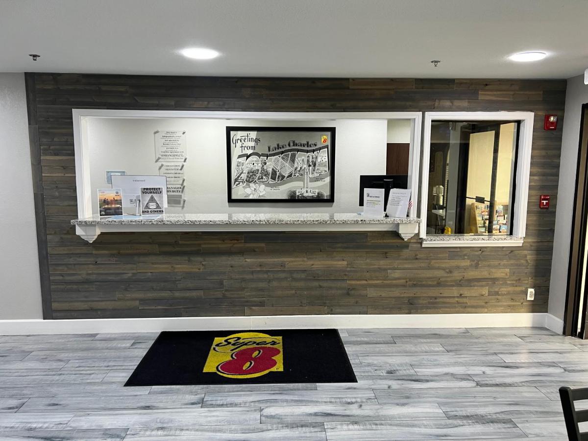 查尔斯湖/萨尔弗速8酒店 莱克查尔斯 外观 照片